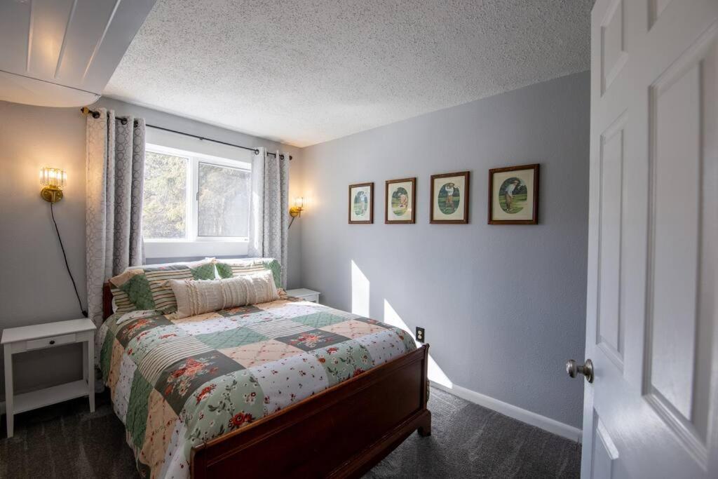 The Mint Cottage With Garden アンカレッジ エクステリア 写真