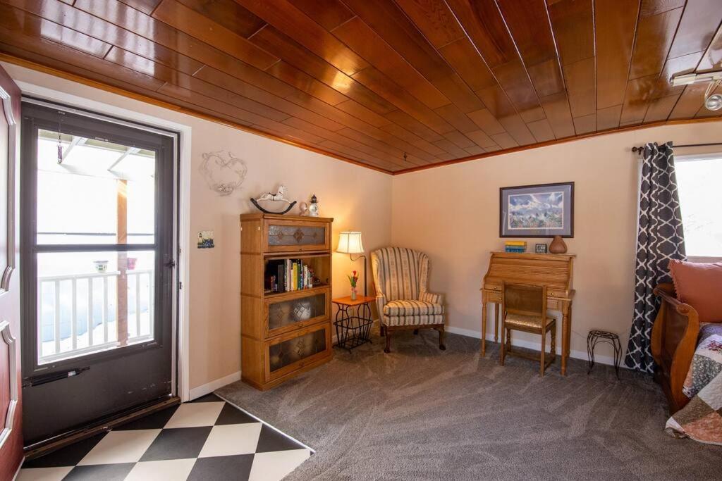 The Mint Cottage With Garden アンカレッジ エクステリア 写真